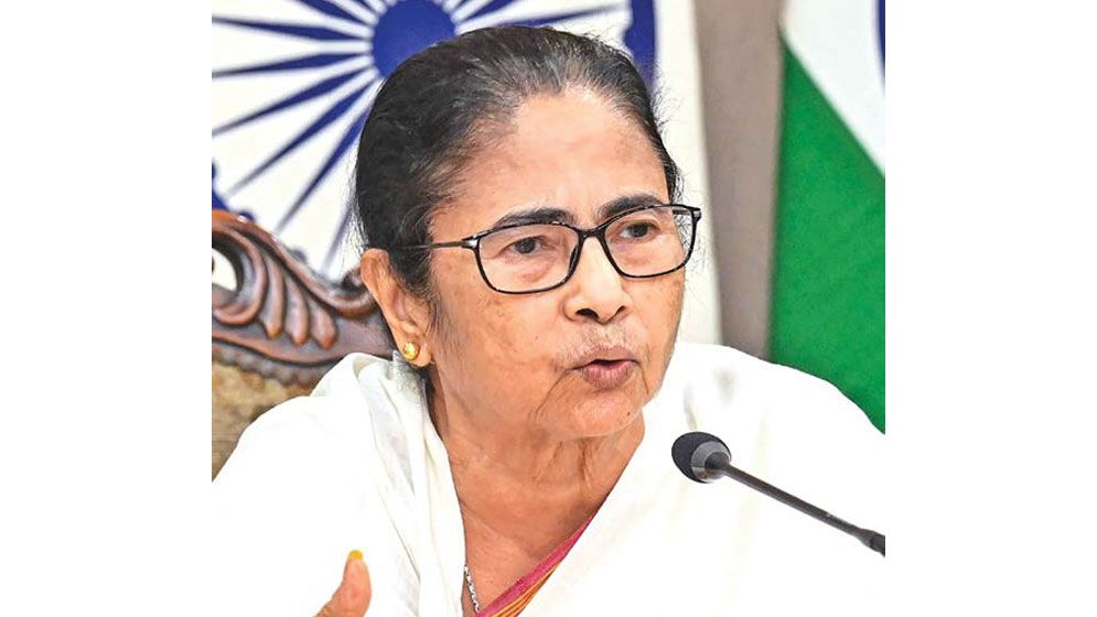 Congress, CJP back Mamata as she losses symbol, party name