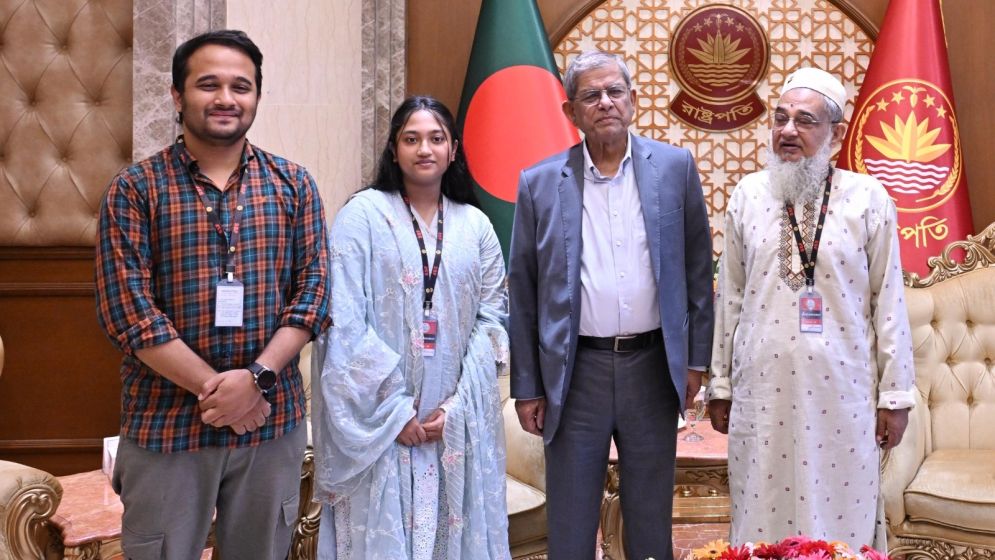 Family of July Martyr Mugdho meets President