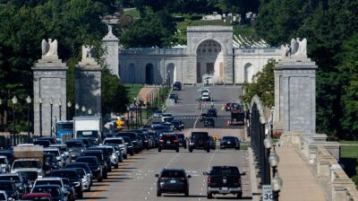 Trump says his planned arch to double as military base