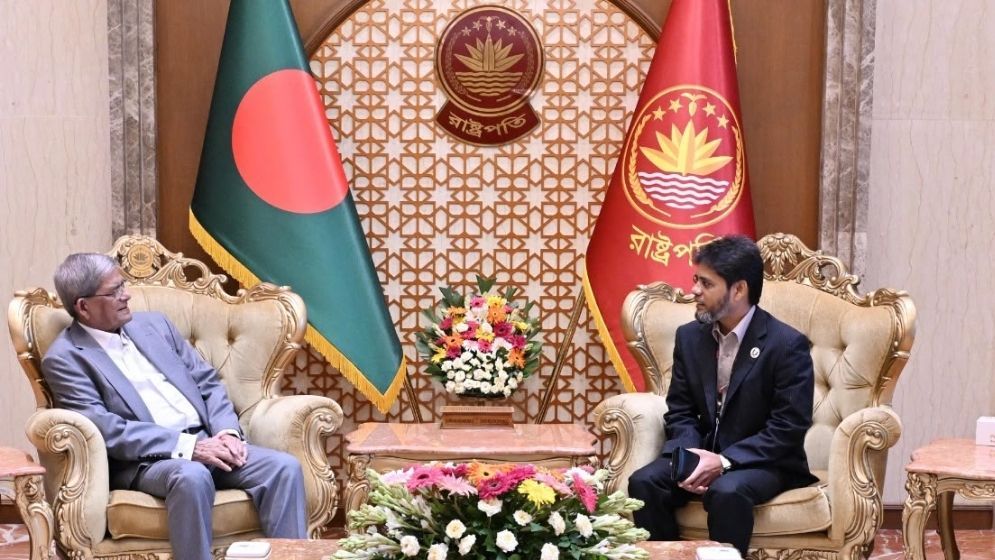 President stresses practical, job-oriented education