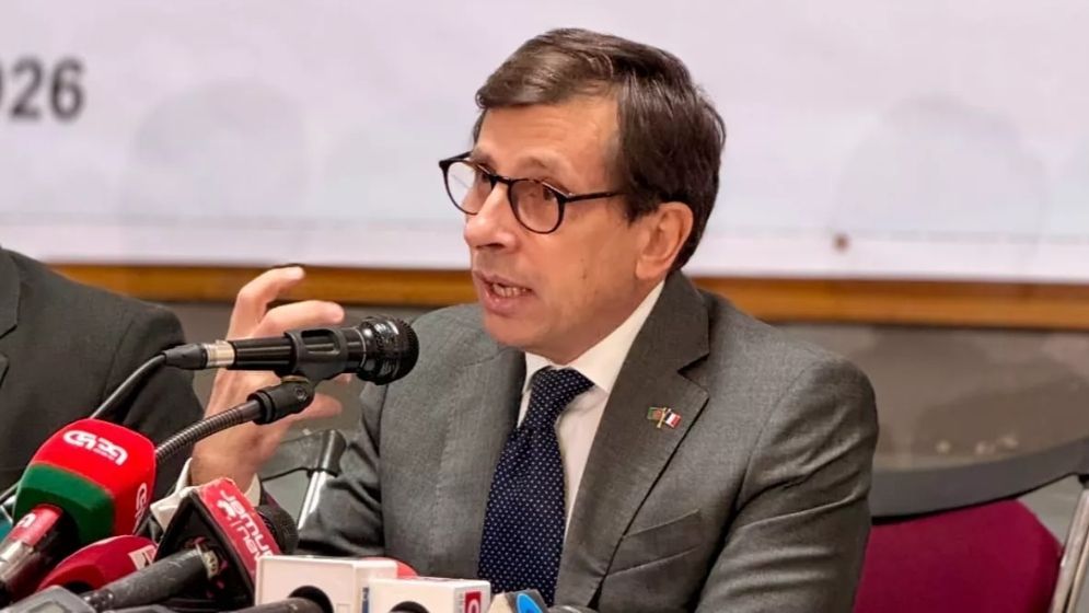 We never ask Bangladesh to choose, but ready to strengthen engagement: France