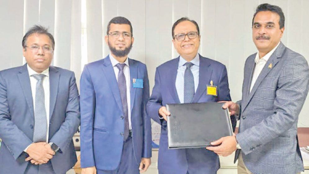 Mercantile Bank signs Tk5,000cr refinance deals