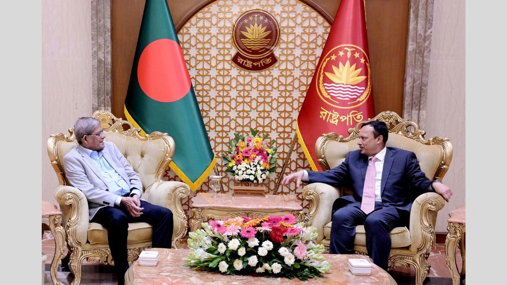 Attorney General pays courtesy call on President