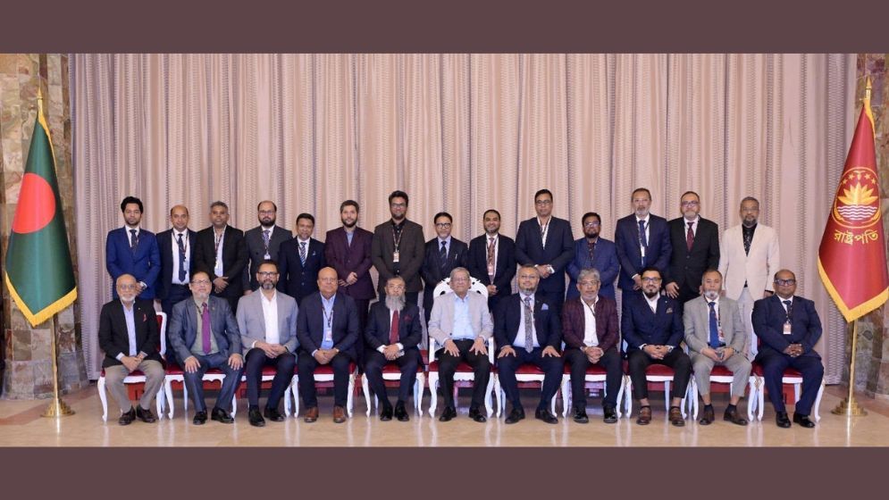 President stresses collective initiative to resolve RMG sector problems