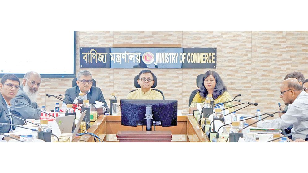 Govt moves to cut cargo clearance costs: Muktadir