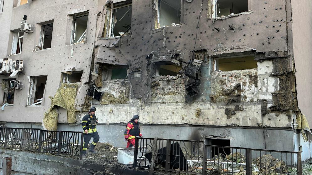 Russian daytime strike on Kyiv kills three