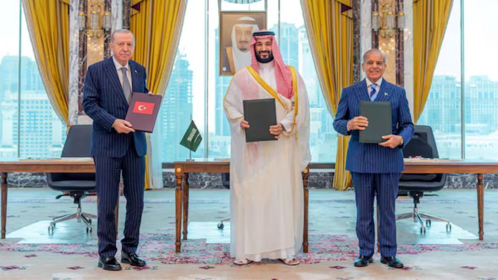 Turkey, Pakistan, Saudi Arabia to hold talks after Houthi attacks