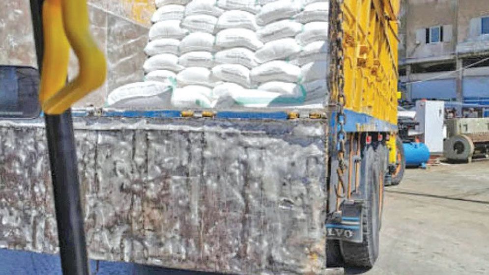975 sacks of fertiliser seized while being smuggled to Myanmar