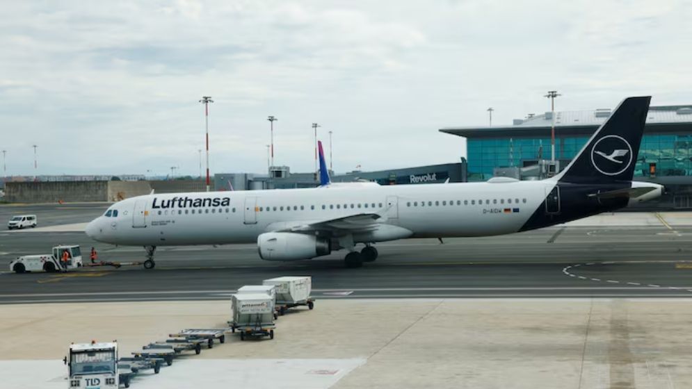Lufthansa flight diverted after passenger's battery catches fire