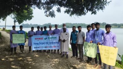Awareness drive on Mahananda banks urges river protection
