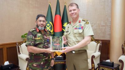 Australian Deputy Chief of Army meets Gen Waqar