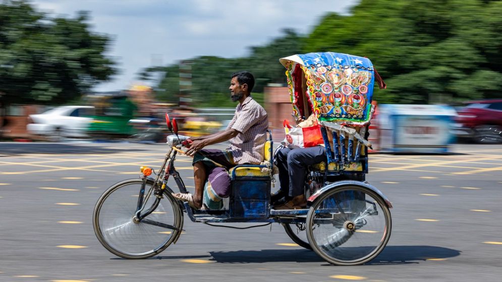 Govt plans to bring battery-run rickshaws under registration