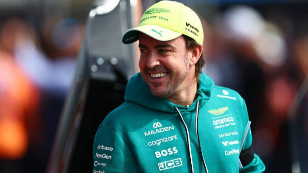 Motor Racing-Alonso staying at Aston Martin for 2027 in unchanged line-up