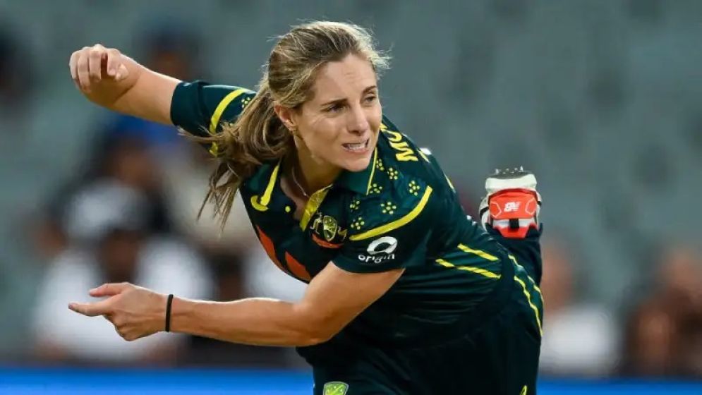 Molineux races fitness clock ahead of Bangladesh series