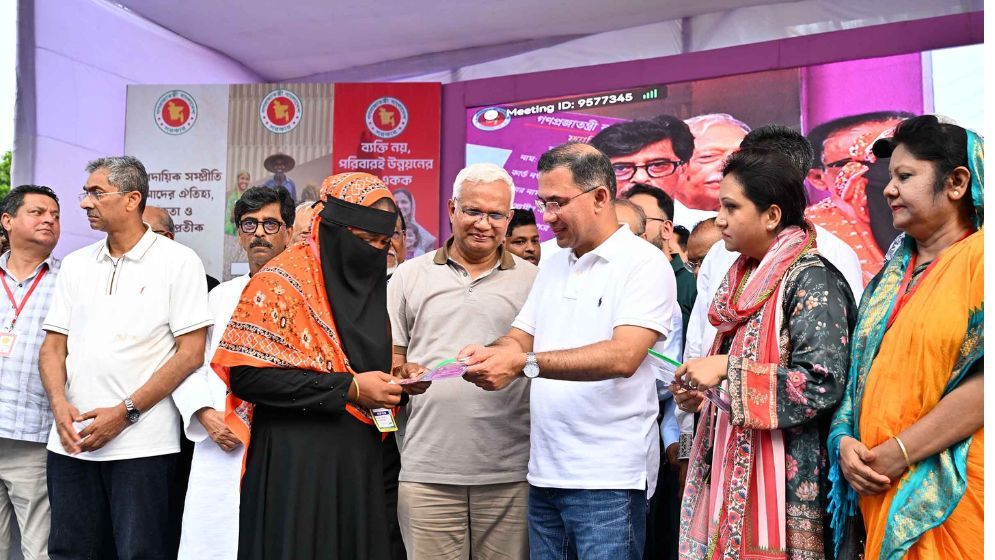 PM warns against attempts to create anarchy as ‘covert’ group, ousted regime join hands