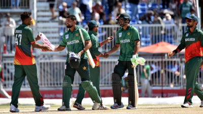 Hridoy stands alone; Bangladesh crumble against Pakistan