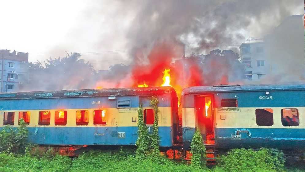 Fire hits two abandoned railway coaches in Ctg