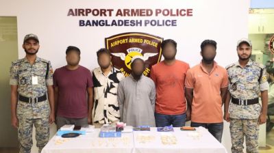 Seven held with 781.3g gold ornaments at Dhaka airport