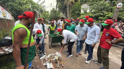 Chhatra Dal conducts day-long cleanliness drive on DU campus