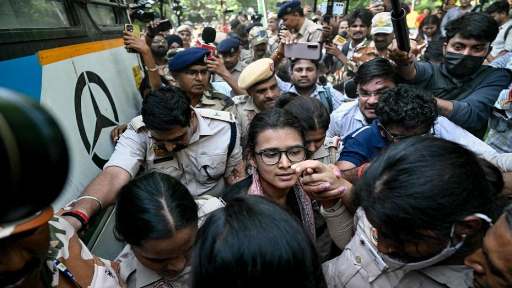 3 women journalists allege sexual harassment by Delhi Police during protest