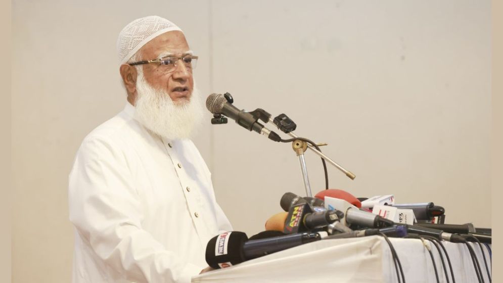 Shafiqur slams govt over dengue response