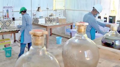 KUET researchers explore fuel production from waste