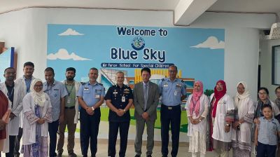 Education minister visits ‘blue sky’ school on PM’s directive