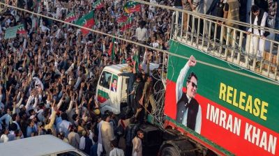 Pro-Imran Khan march starts in Pakistan's northwest