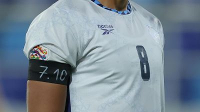 Israel wear black armbands in Ireland stalemate