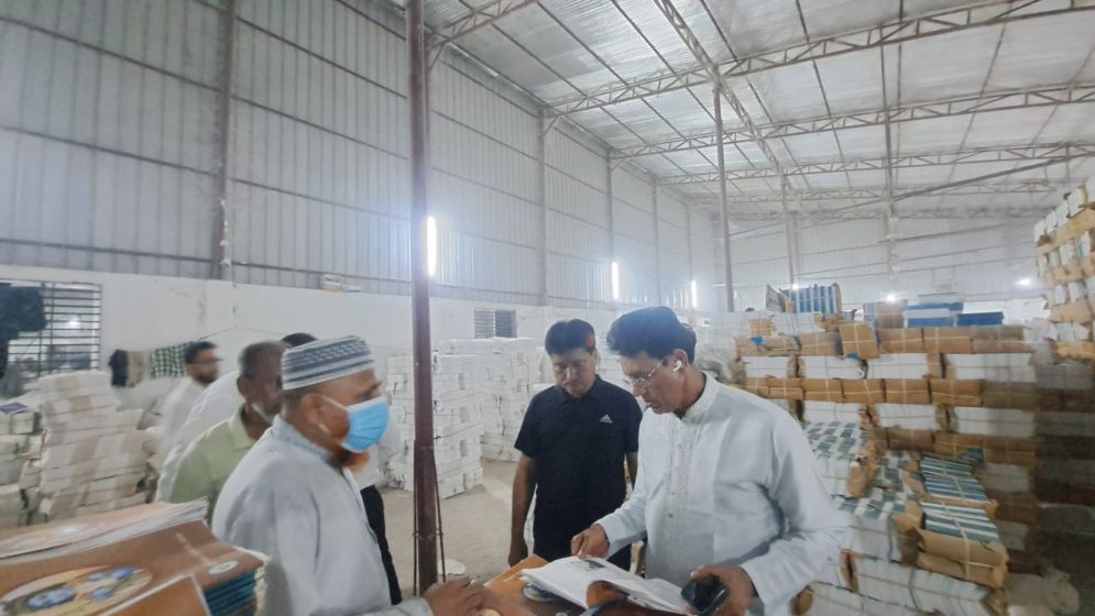 Education minister makes surprise visit to textbook printing press
