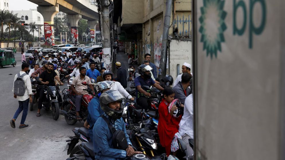 Fuel pump crisis for five lakh residents in east Dhaka
