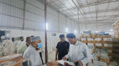 Education minister makes surprise visit to textbook printing press