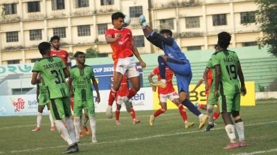 Kings crush Wanderers