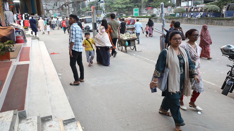 Footpaths reclaimed in Mirpur, bringing relief to pedestrians