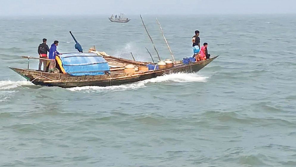 Hilsa season ends in disappointment as 22-day ban begins