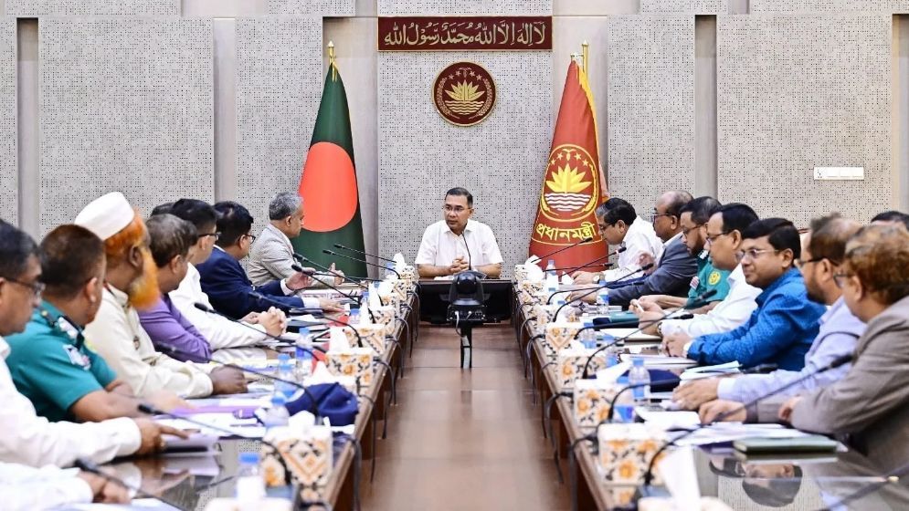 PM joins meeting on Dhaka public transport management