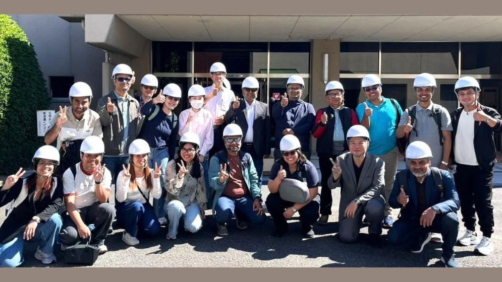 DU delegation joins research symposium in Japan