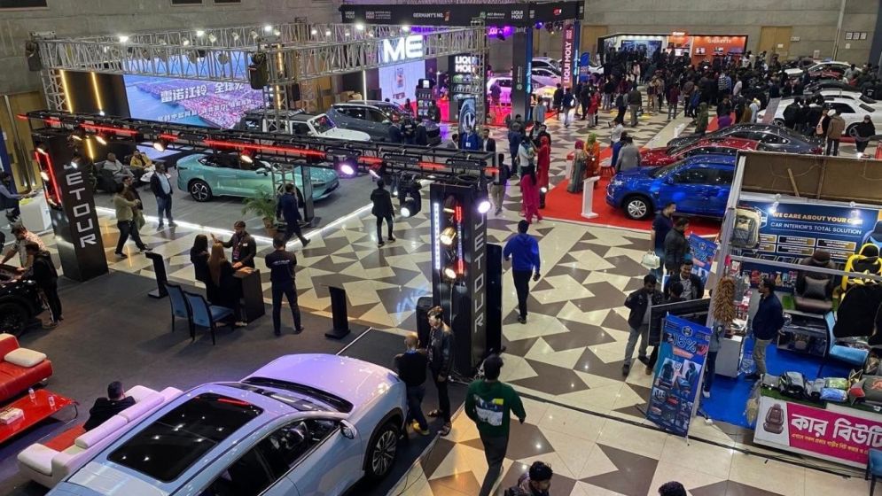 Super Sale Car Bazar enters sixth week on strong response