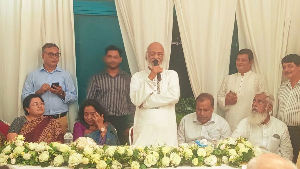 Politics should serve people, not power: Moyeen Khan