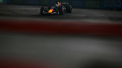 Verstappen continues resurgence with pole for Singapore sprint