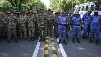 India deploys thousands of police ahead of election protest