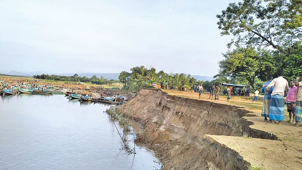 Illegal sand extraction threatens 10 villages in Sunamganj