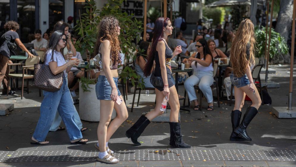 7 October scars push Israel's first-time voters to right