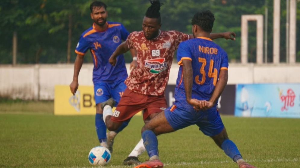 Mohammedan hit six, police eight