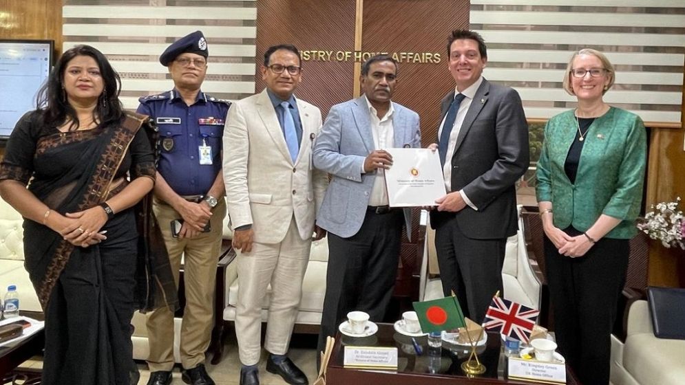 Bangladesh, UK strengthen cooperation to combat organised immigration crime