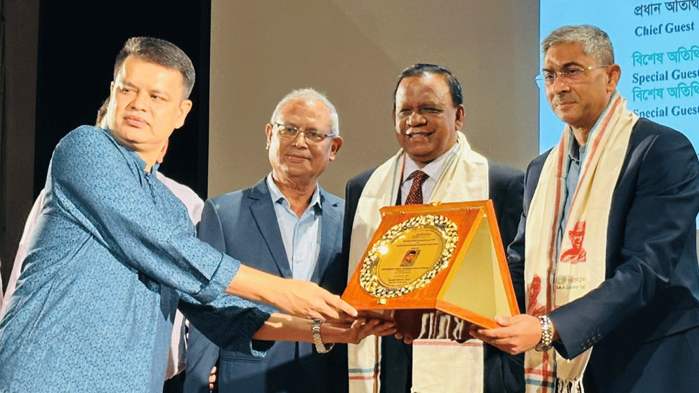 Journalist Faruk Mehedy receives Mahatma Gandhi Goodwill Award