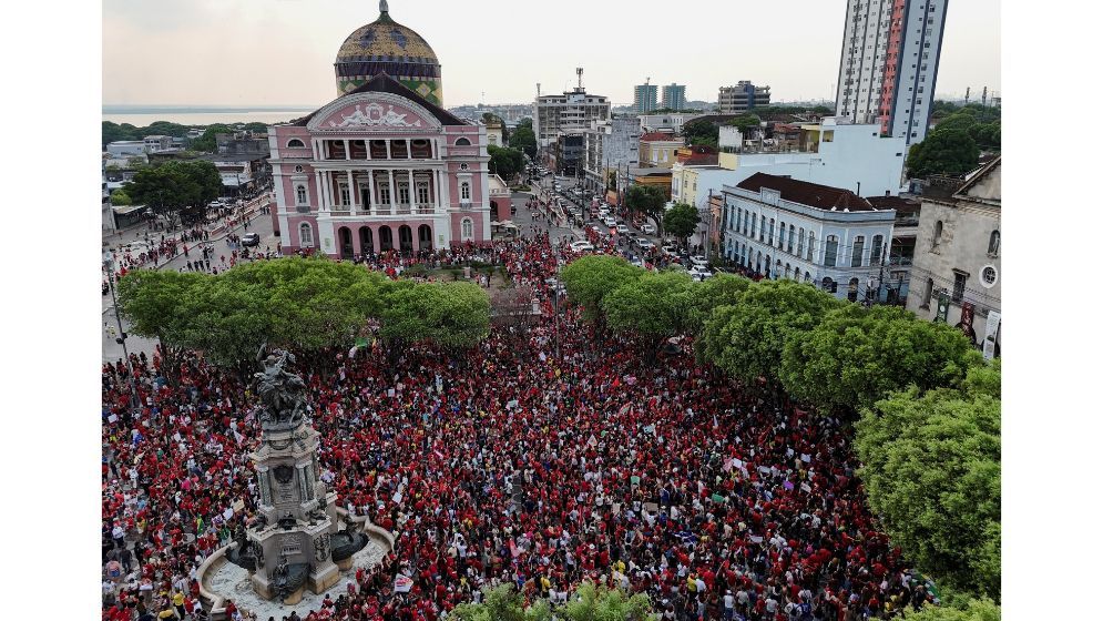 Lula rallies supporters ahead of Brazil presidential run-off