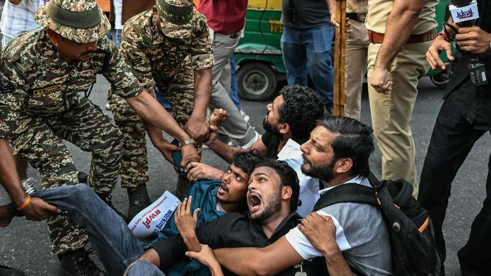 India’s ‘cockroach’ leaders vow to keep up protest