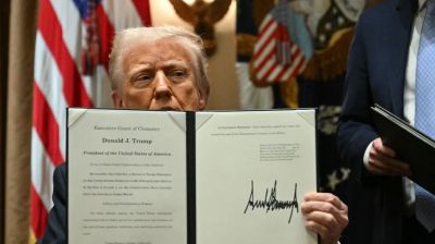 In Trump’s pardons for public officials, Republicans win most of the mercy