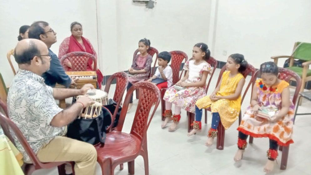 Dhaka’s music schools hit a wrong note